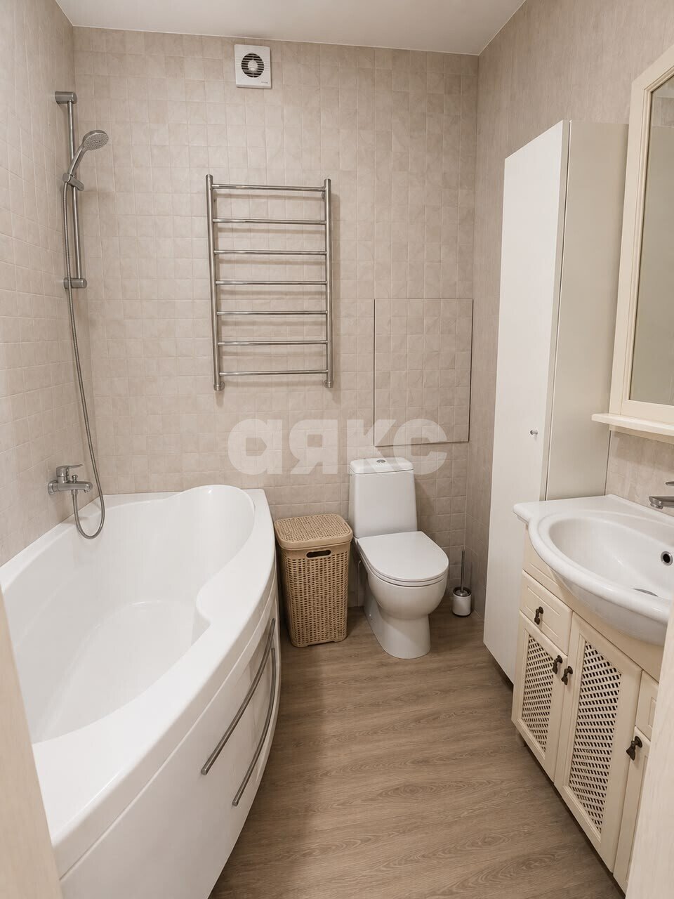 Фото №4: 1-комнатная квартира <span class="whitespace-nowrap">41 м²</span>, <span class="whitespace-nowrap">5/17 эт.</span> - Раменское, мкр. жилой комплекс Зелёная Околица, ул. Крымская, 8