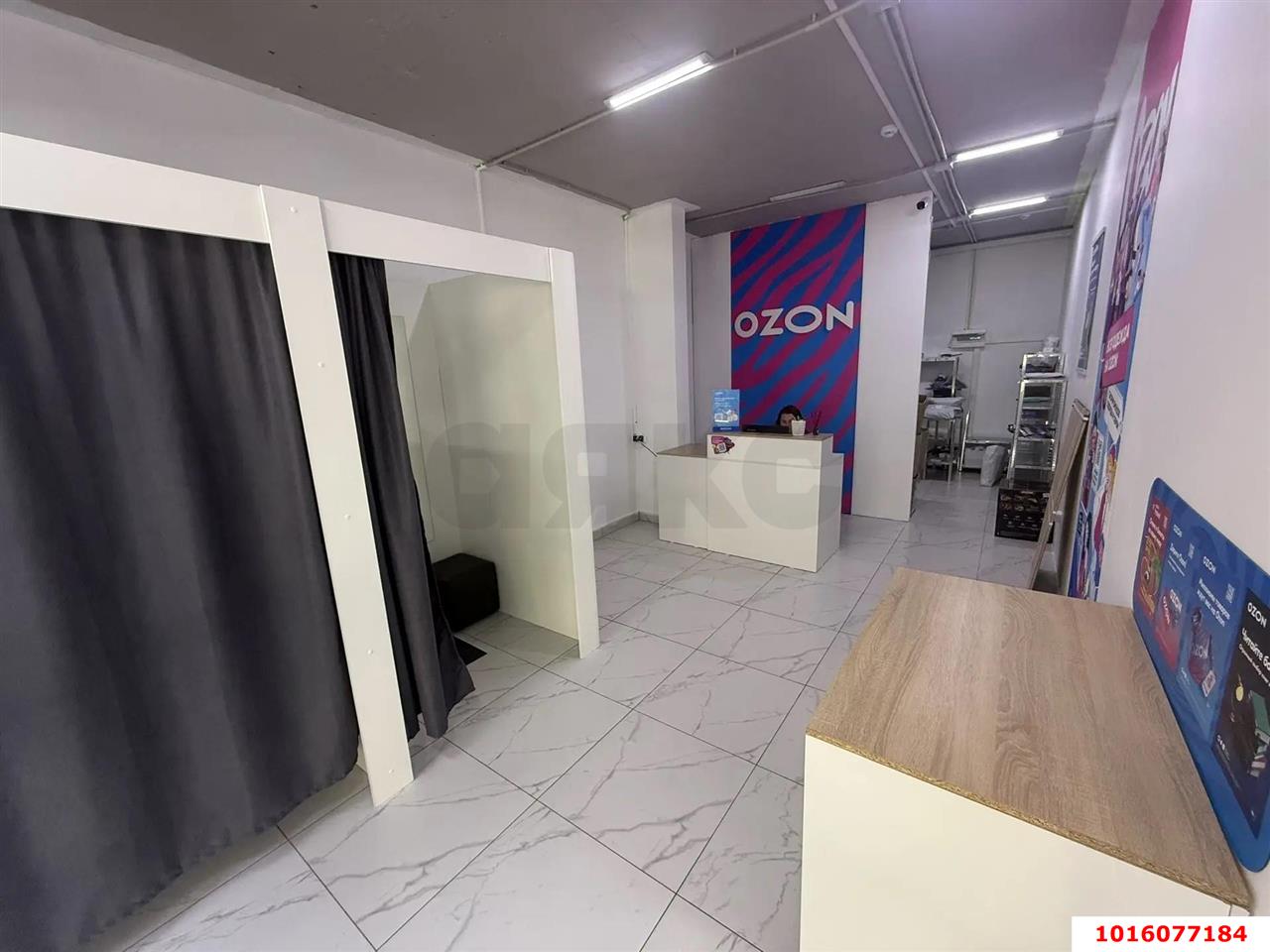 Фото №5: Торговое помещение <span class="whitespace-nowrap">34 м²</span>, <span class="whitespace-nowrap">1/16 эт.</span> - Краснодар, Прикубанский внутригородской округ, Славянский, мкр. Светлоград, ул. Красных Партизан, 1/4к11