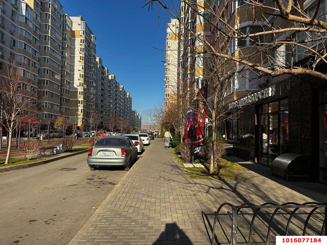 Фото №13: Торговое помещение <span class="whitespace-nowrap">34 м²</span>, <span class="whitespace-nowrap">1/16 эт.</span> - Краснодар, Прикубанский внутригородской округ, Славянский, мкр. Светлоград, ул. Красных Партизан, 1/4к11