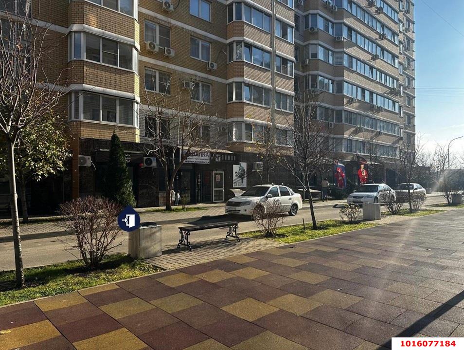 Фото №4: Торговое помещение <span class="whitespace-nowrap">34 м²</span>, <span class="whitespace-nowrap">1/16 эт.</span> - Краснодар, Прикубанский внутригородской округ, Славянский, мкр. Светлоград, ул. Красных Партизан, 1/4к11