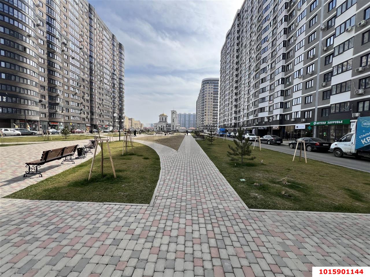 Фото №5: Торговое помещение <span class="whitespace-nowrap">75 м²</span>, <span class="whitespace-nowrap">1/16 эт.</span> - Краснодар, Прикубанский внутригородской округ, Россинского, мкр. жилой комплекс Дружный-2, б-р Адмиралтейский, 3к3