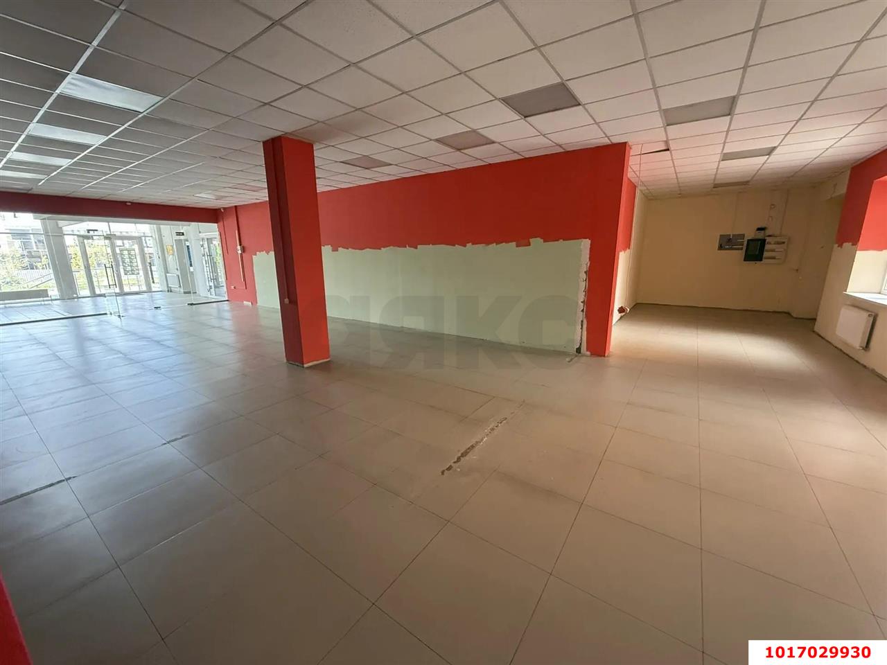 Фото №4: Торговое помещение <span class="whitespace-nowrap">212 м²</span>, <span class="whitespace-nowrap">1/6 эт.</span> - Краснодар, Прикубанский внутригородской округ, мкр. Музыкальный, ул. Московская, 124