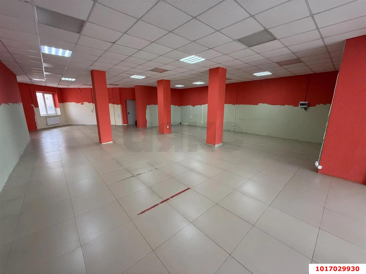 Фото №3: Торговое помещение <span class="whitespace-nowrap">212 м²</span>, <span class="whitespace-nowrap">1/6 эт.</span> - Краснодар, Прикубанский внутригородской округ, мкр. Музыкальный, ул. Московская, 124