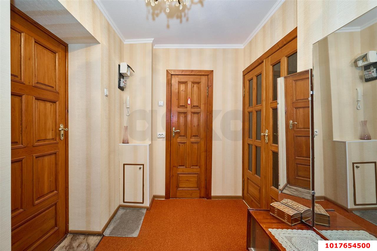 Фото №8: 1-комнатная квартира <span class="whitespace-nowrap">42 м²</span>, <span class="whitespace-nowrap">8/14 эт.</span> - Краснодар, Западный внутригородской округ, мкр. Центральный, ул. имени Пушкина, 5