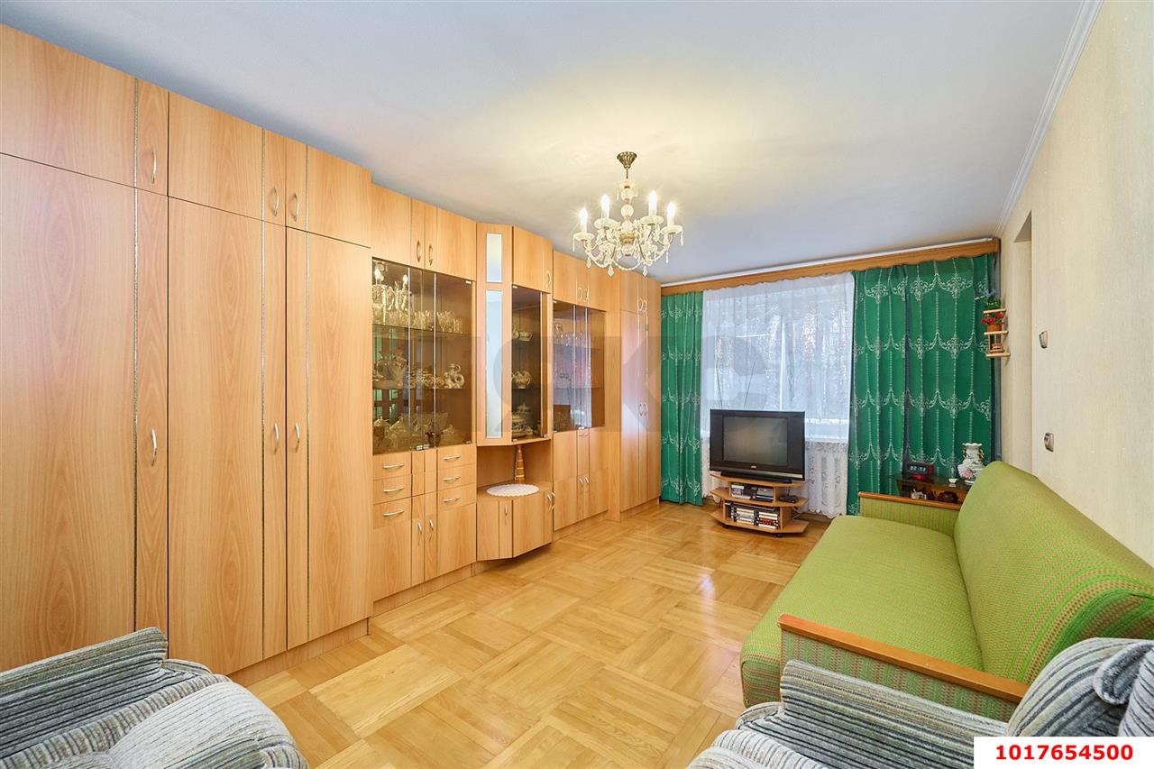Фото №2: 1-комнатная квартира <span class="whitespace-nowrap">42 м²</span>, <span class="whitespace-nowrap">8/14 эт.</span> - Краснодар, Западный внутригородской округ, мкр. Центральный, ул. имени Пушкина, 5