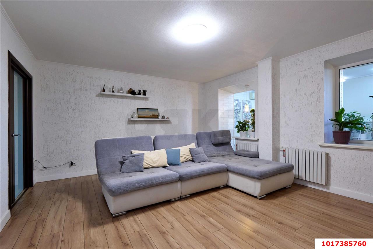 Фото №2: 3-комнатная квартира <span class="whitespace-nowrap">85 м²</span>, <span class="whitespace-nowrap">9/10 эт.</span> - Краснодар, Прикубанский внутригородской округ, мкр. имени Н.И. Вавилова, ул. Вавилова, 18к1