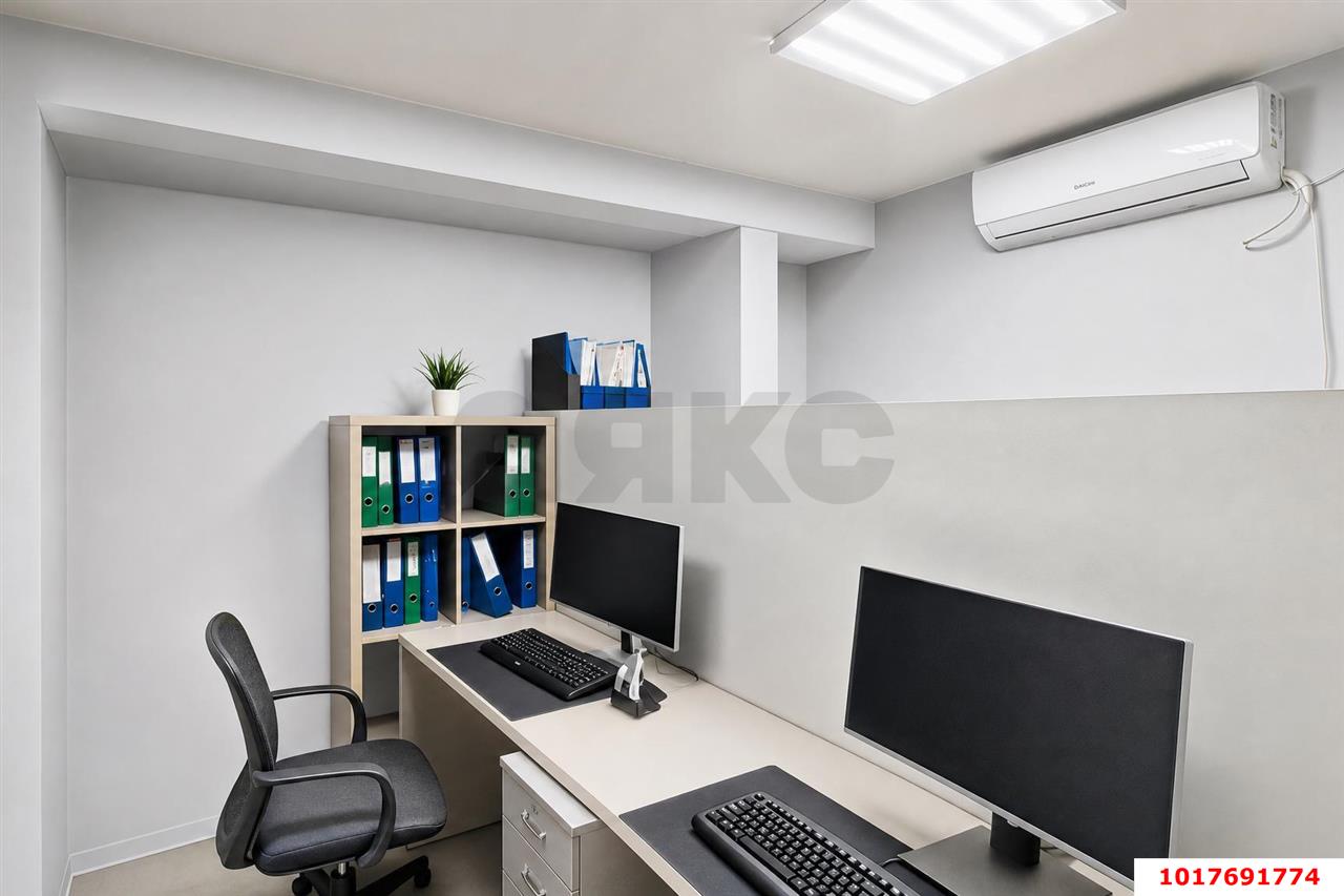 Фото №4: Торговое помещение <span class="whitespace-nowrap">932 м²</span>, <span class="whitespace-nowrap">5 эт.</span> - Краснодар, Прикубанский внутригородской округ, Фестивальный, мкр. Солнечный, ул. Архитектора Ишунина, 2