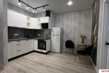 Фото №1: 2-комнатная квартира <span class="whitespace-nowrap">40 м²</span>, <span class="whitespace-nowrap">11/24 эт.</span> - Краснодар, мкр. имени Петра Метальникова, ул. Петра Метальникова, 36