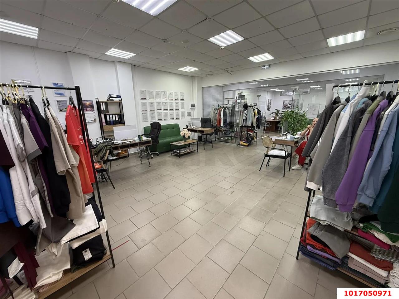 Фото №5: Торговое помещение <span class="whitespace-nowrap">543 м²</span>, <span class="whitespace-nowrap">5 эт.</span> - Краснодар, Прикубанский внутригородской округ, мкр. Музыкальный, ул. Суздальская, 9
