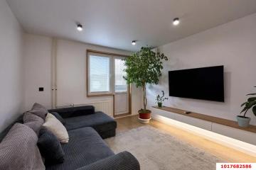 Фото №1: 1-комнатная квартира <span class="whitespace-nowrap">46 м²</span>, <span class="whitespace-nowrap">9/16 эт.</span> - Краснодар, мкр. Восточно-Кругликовский, ул. Героев-Разведчиков, 17