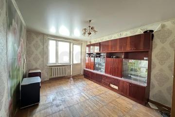 Фото №1: 3-комнатная квартира <span class="whitespace-nowrap">60 м²</span>, <span class="whitespace-nowrap">1/5 эт.</span> - Яблоновский, ул. Андрухаева, 51