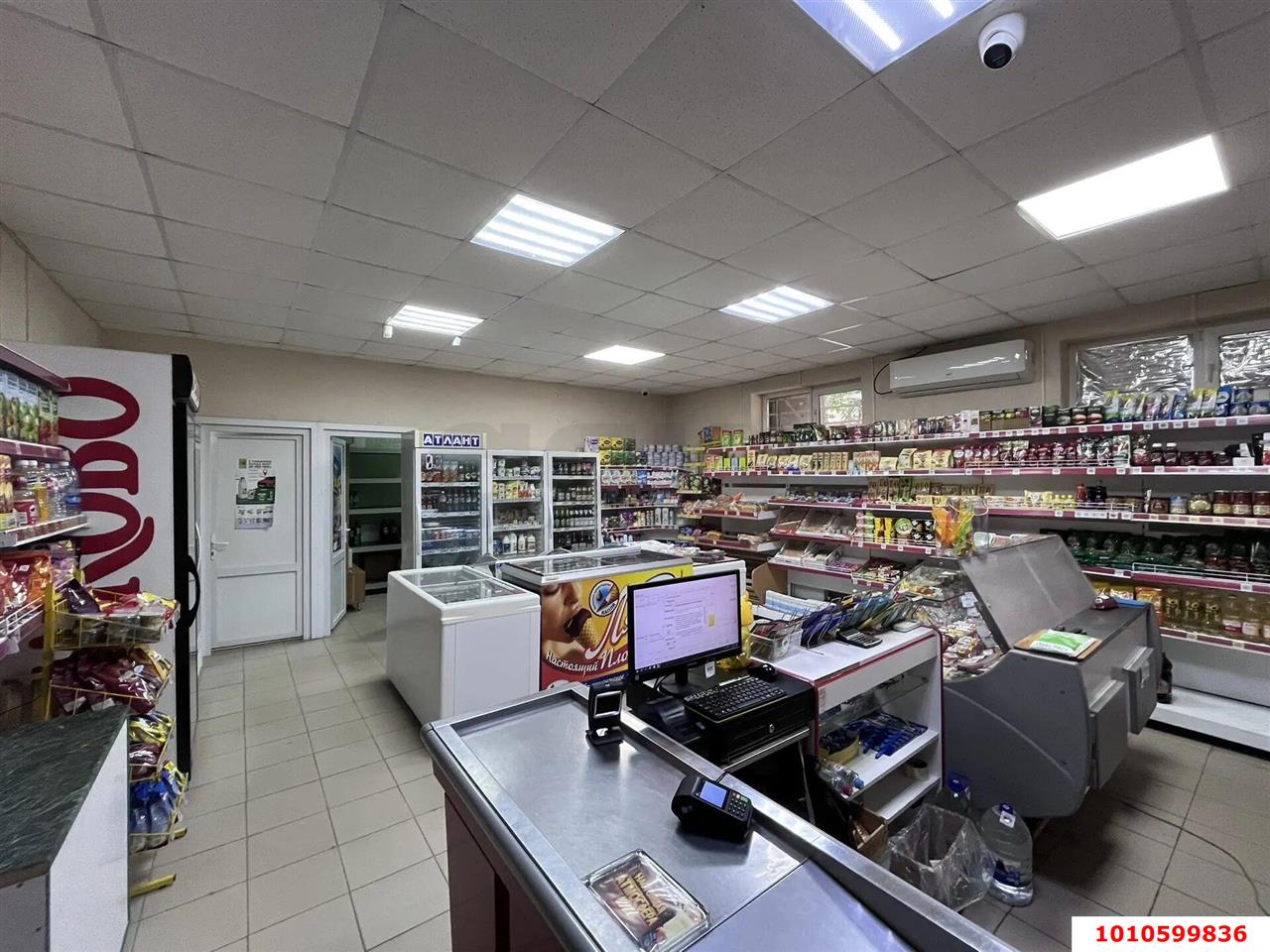 Фото №4: Торговое помещение <span class="whitespace-nowrap">41 м²</span>, <span class="whitespace-nowrap">-1/6 эт.</span> - Краснодар, Прикубанский внутригородской округ, мкр. Музыкальный, ул. имени Сергея Есенина, 100
