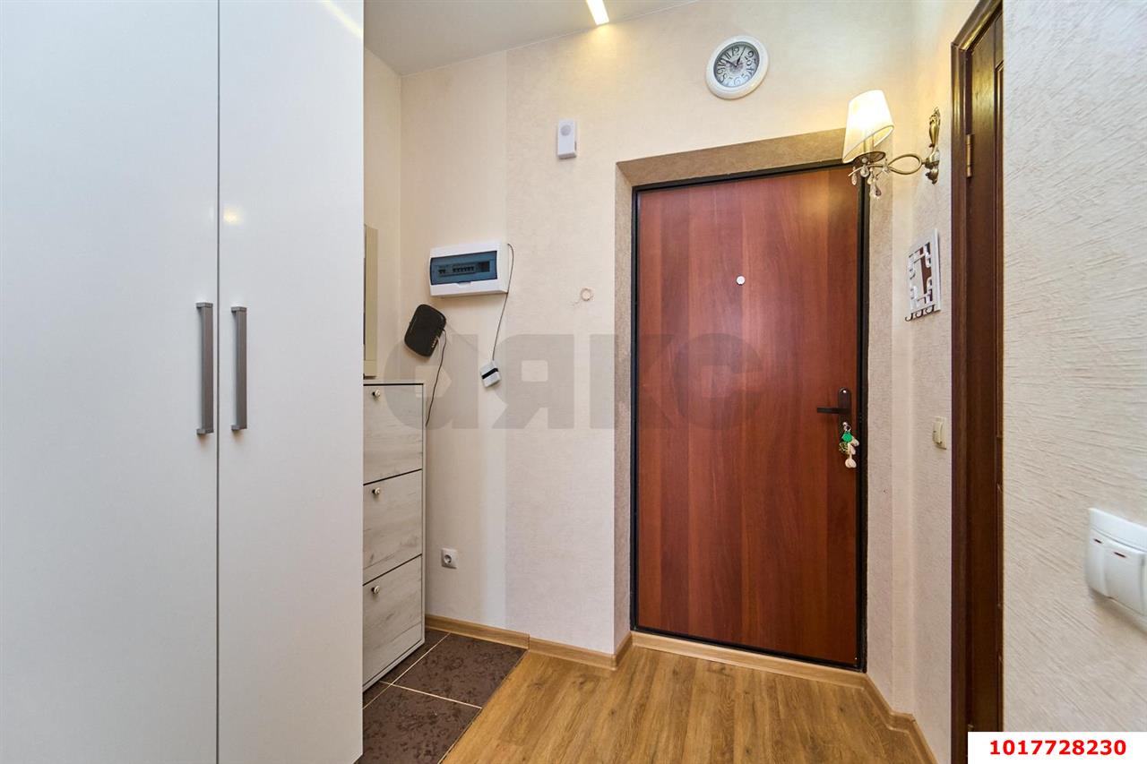 Фото №8: Студия <span class="whitespace-nowrap">22 м²</span>, <span class="whitespace-nowrap">8/24 эт.</span> - Краснодар, Карасунский внутригородской округ, Черёмушки, мкр. ЖК Рекорд, ул. Новороссийская, 90/2к2