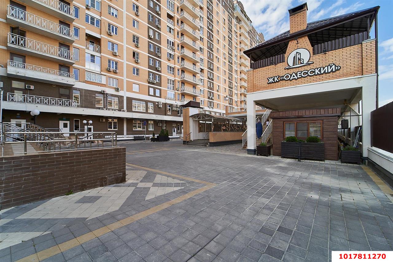 Фото №2: 1-комнатная квартира <span class="whitespace-nowrap">48 м²</span>, <span class="whitespace-nowrap">14/17 эт.</span> - Краснодар, Центральный внутригородской округ, ЖК Одесский, мкр. Центральный, ул. Коммунаров, 270