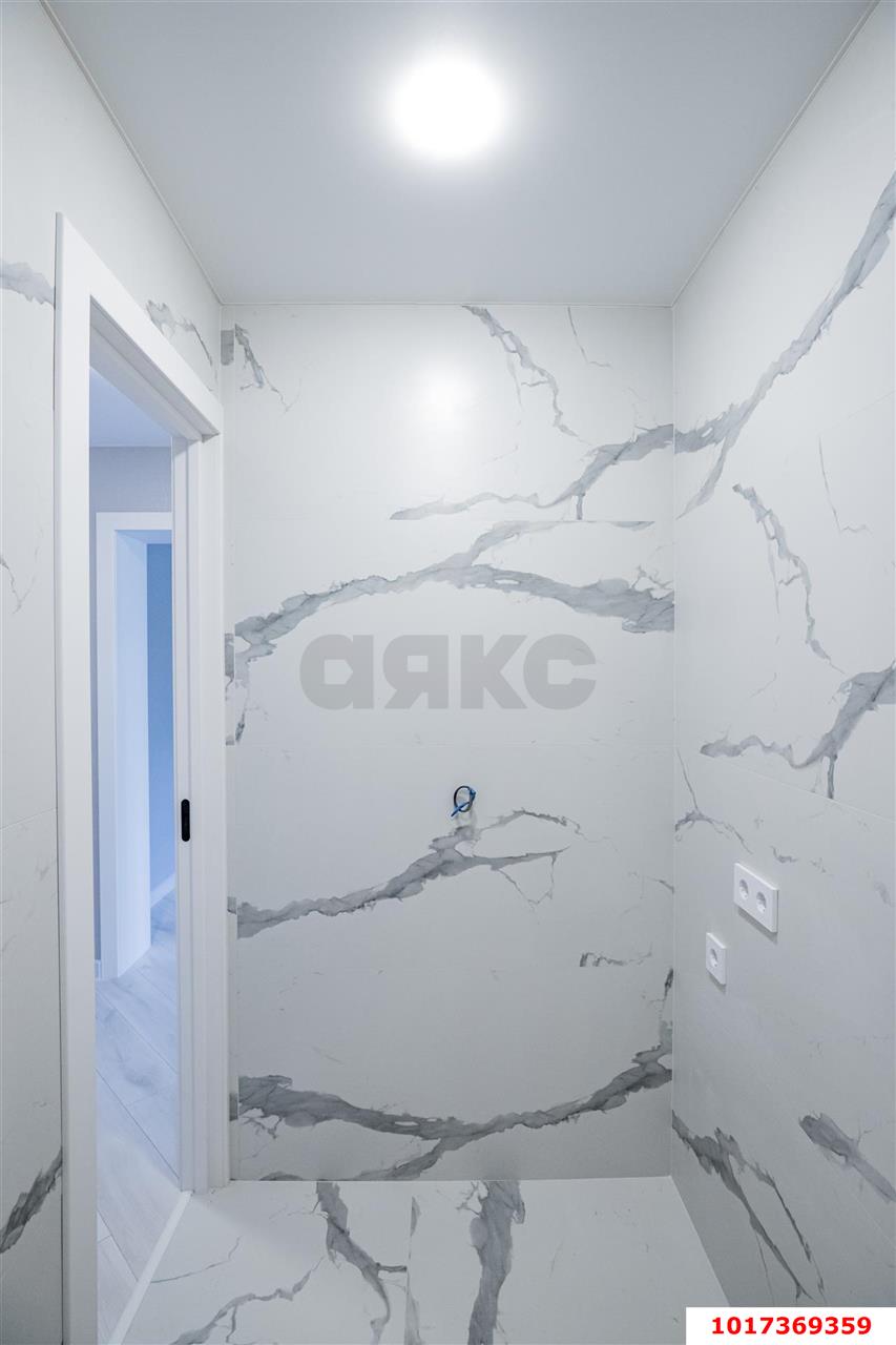 Фото №13: 3-комнатная квартира <span class="whitespace-nowrap">75 м²</span>, <span class="whitespace-nowrap">4/9 эт.</span> - Краснодар, Карасунский внутригородской округ, мкр. Комсомольский, ул. Тюляева, 18