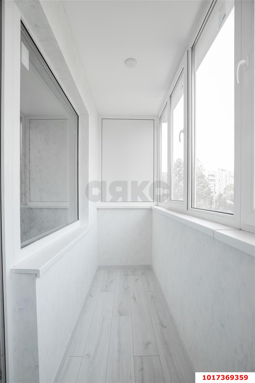 Фото №3: 3-комнатная квартира <span class="whitespace-nowrap">75 м²</span>, <span class="whitespace-nowrap">4/9 эт.</span> - Краснодар, Карасунский внутригородской округ, мкр. Комсомольский, ул. Тюляева, 18