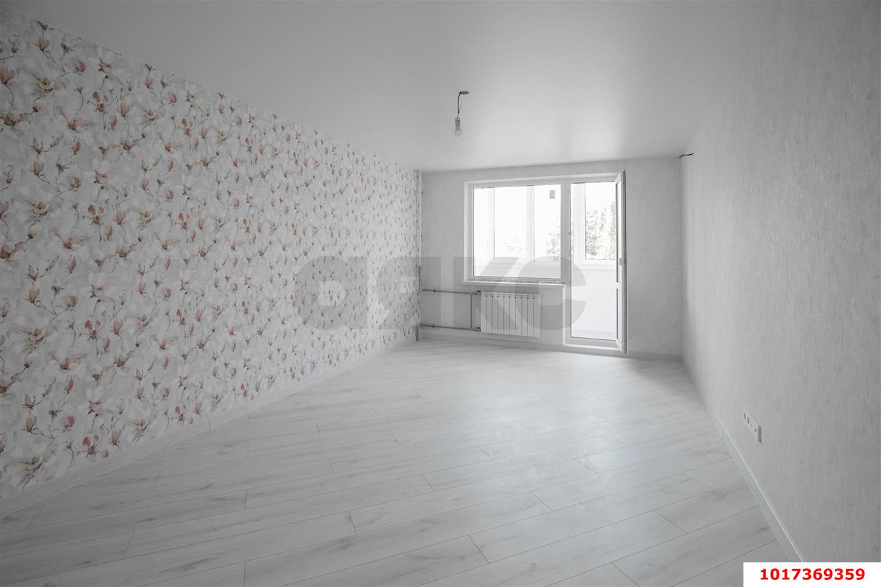 Фото №1: 3-комнатная квартира <span class="whitespace-nowrap">75 м²</span>, <span class="whitespace-nowrap">4/9 эт.</span> - Краснодар, Карасунский внутригородской округ, мкр. Комсомольский, ул. Тюляева, 18