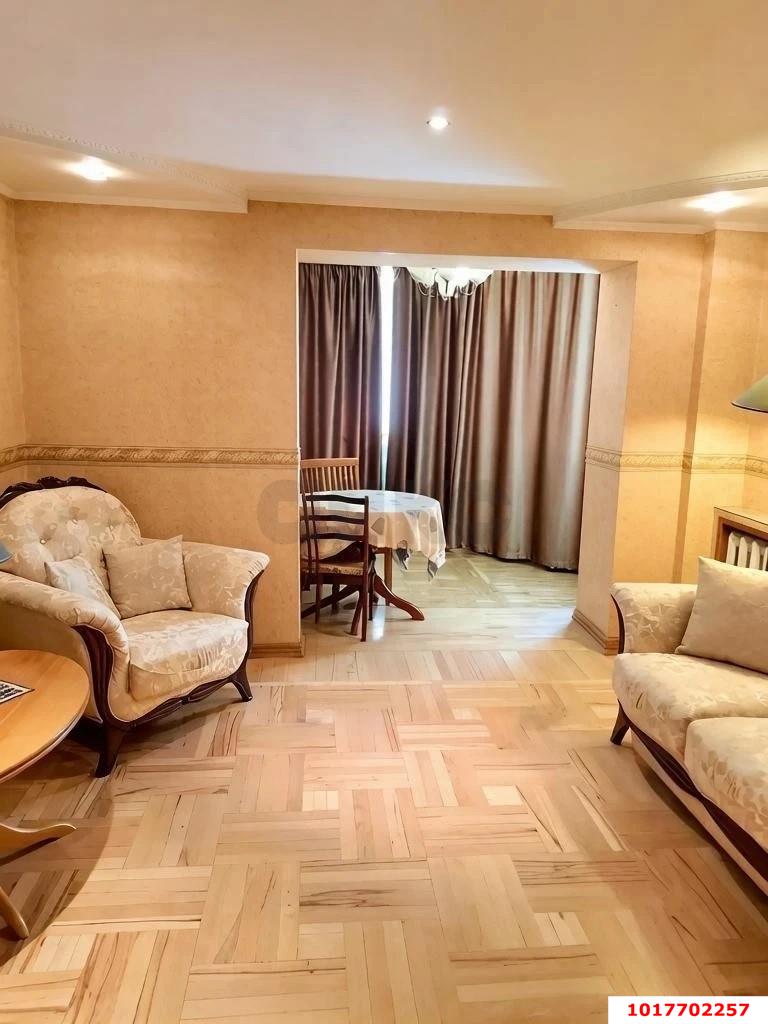 Фото №5: 3-комнатная квартира <span class="whitespace-nowrap">75 м²</span>, <span class="whitespace-nowrap">5/9 эт.</span> - Краснодар, Центральный внутригородской округ, мкр. Центральный, ул. Суворова, 74