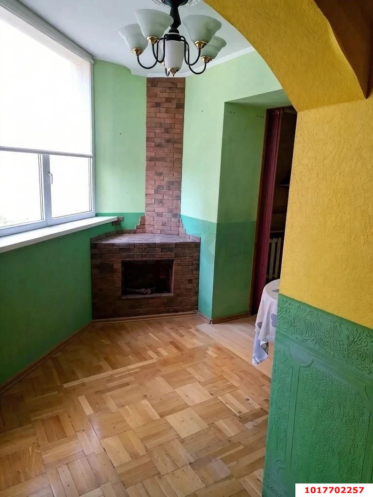 Фото №3: 3-комнатная квартира <span class="whitespace-nowrap">75 м²</span>, <span class="whitespace-nowrap">5/9 эт.</span> - Краснодар, Центральный внутригородской округ, мкр. Центральный, ул. Суворова, 74