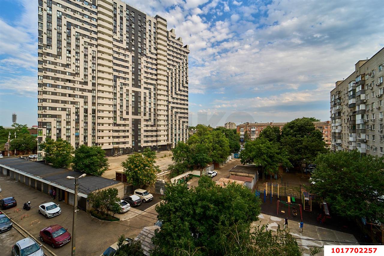Фото №14: 3-комнатная квартира <span class="whitespace-nowrap">75 м²</span>, <span class="whitespace-nowrap">5/9 эт.</span> - Краснодар, Центральный внутригородской округ, мкр. Центральный, ул. Суворова, 74