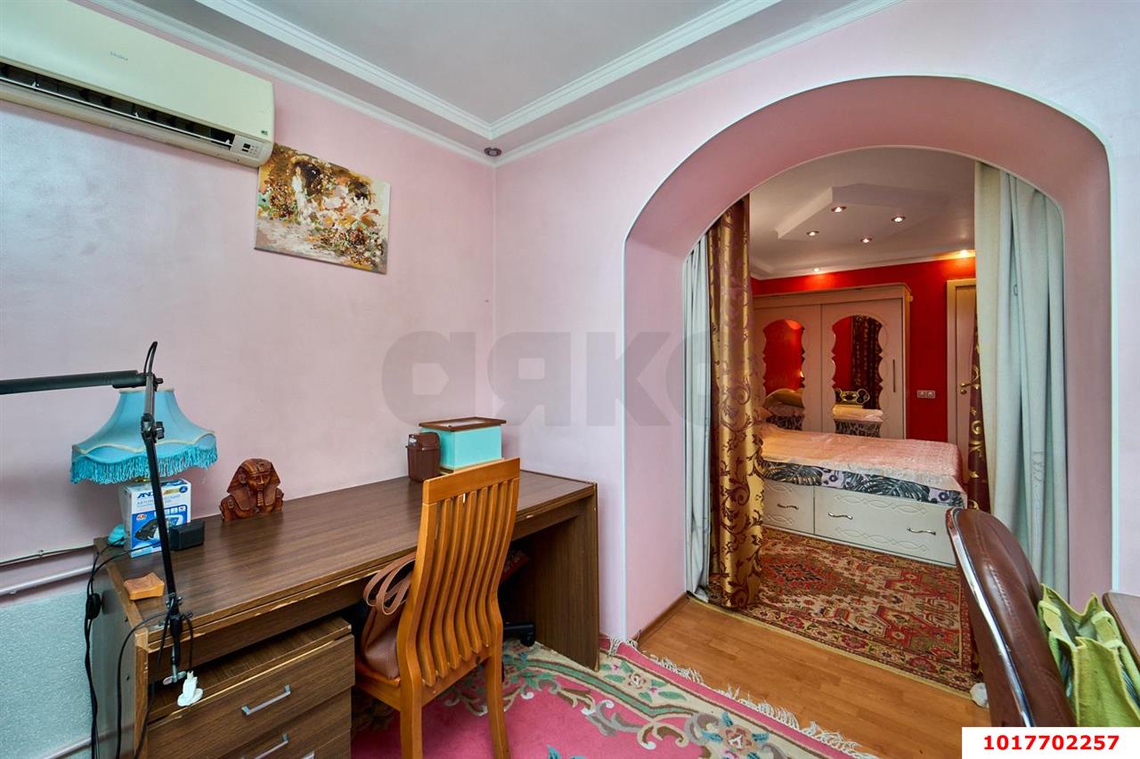 Фото №15: 3-комнатная квартира <span class="whitespace-nowrap">75 м²</span>, <span class="whitespace-nowrap">5/9 эт.</span> - Краснодар, Центральный внутригородской округ, мкр. Центральный, ул. Суворова, 74