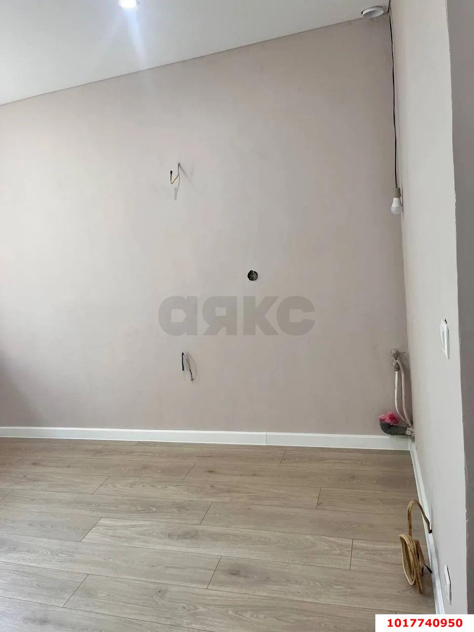 Фото №6: Студия <span class="whitespace-nowrap">16 м²</span>, <span class="whitespace-nowrap">4/5 эт.</span> - Краснодар, Карасунский внутригородской округ, мкр. Гидростроителей, ул. имени Дмитрия Благоева, 8