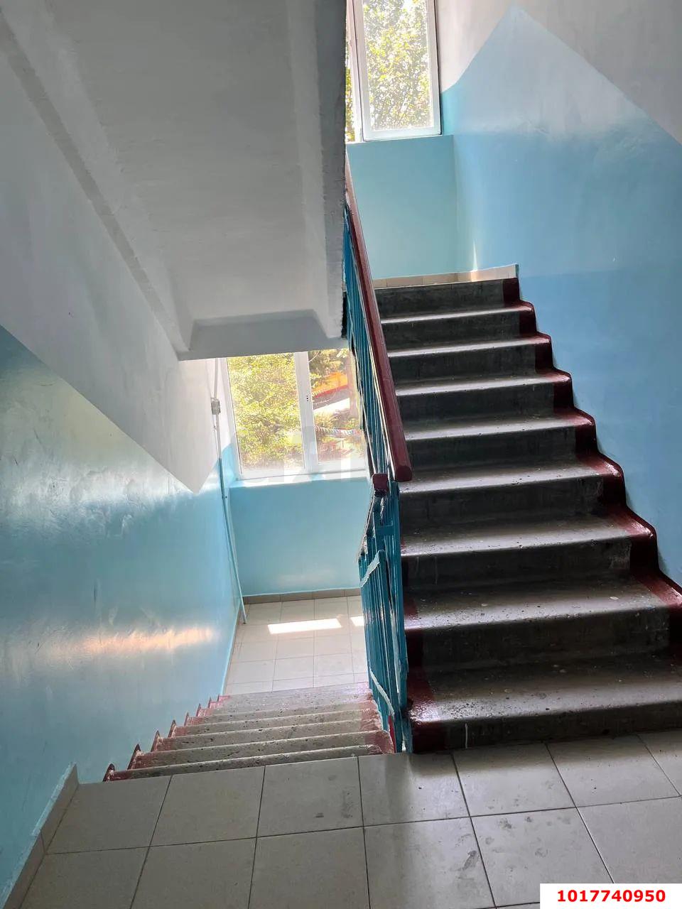 Фото №10: Студия <span class="whitespace-nowrap">16 м²</span>, <span class="whitespace-nowrap">4/5 эт.</span> - Краснодар, Карасунский внутригородской округ, мкр. Гидростроителей, ул. имени Дмитрия Благоева, 8