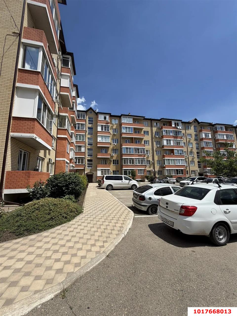 Фото №2: 1-комнатная квартира <span class="whitespace-nowrap">30 м²</span>, <span class="whitespace-nowrap">6/6 эт.</span> - Краснодар, Прикубанский внутригородской округ, Прикубанский внутригородской округ, ЖК Жилой Квартал, мкр. ЖК Жилой Квартал, ул. Куликова Поля, 6