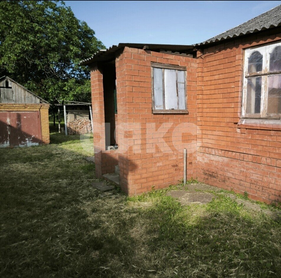Фото №10: Дом <span class="whitespace-nowrap">60 м²</span> <span class="whitespace-nowrap">+ 9 сот.</span>, <span class="whitespace-nowrap">1 эт.</span> - Новокубанск, ул. Октябрьская, 67