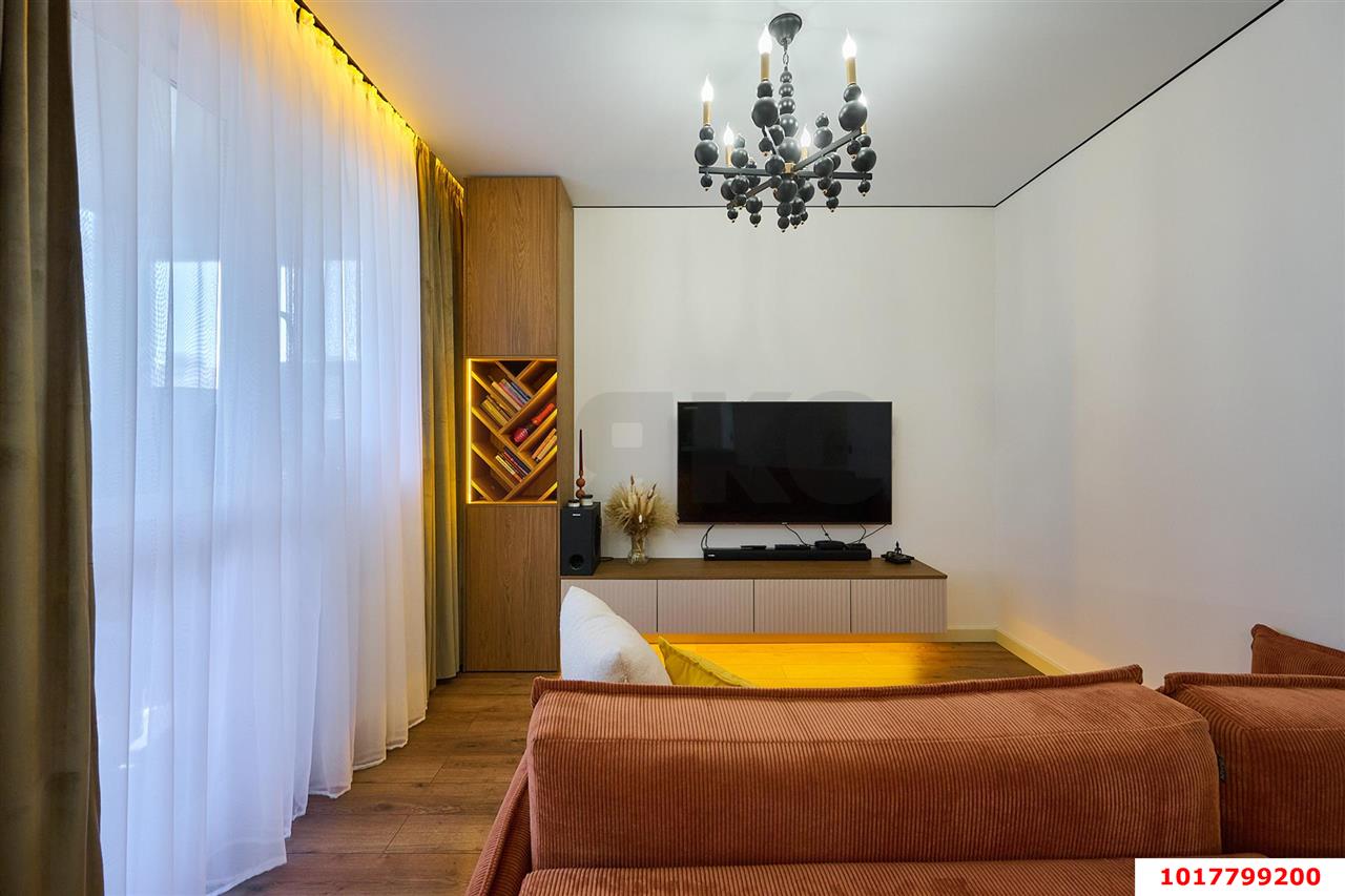 Фото №7: 2-комнатная квартира <span class="whitespace-nowrap">60 м²</span>, <span class="whitespace-nowrap">13/16 эт.</span> - Краснодар, Прикубанский внутригородской округ, Россинского, мкр. жилой комплекс Дружный-2, б-р Адмиралтейский, 3к1