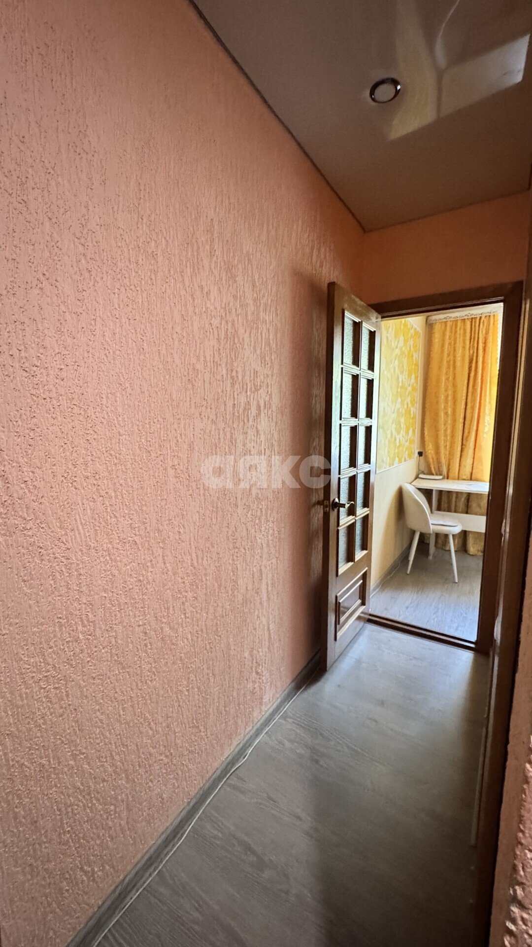Фото №5: 2-комнатная квартира <span class="whitespace-nowrap">42 м²</span>, <span class="whitespace-nowrap">1/4 эт.</span> - Туапсе, ул. Маршала Жукова, 19