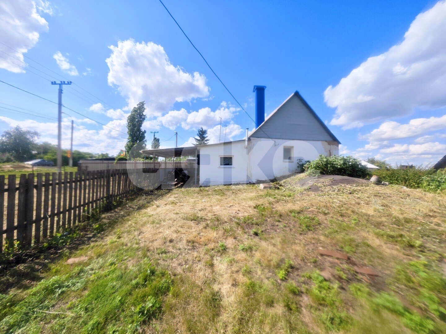 Фото №2: Дом <span class="whitespace-nowrap">35 м²</span> <span class="whitespace-nowrap">+ 37 сот.</span>, <span class="whitespace-nowrap">1 эт.</span> - Сухая Лубна, ул. Ленина, 248