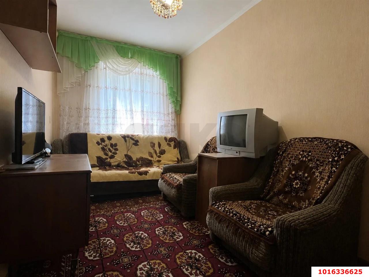 Фото №3: 3-комнатная квартира <span class="whitespace-nowrap">58 м²</span>, <span class="whitespace-nowrap">2/5 эт.</span> - Краснодар, Прикубанский внутригородской округ, мкр. Славянский, ул. Крымская, 59