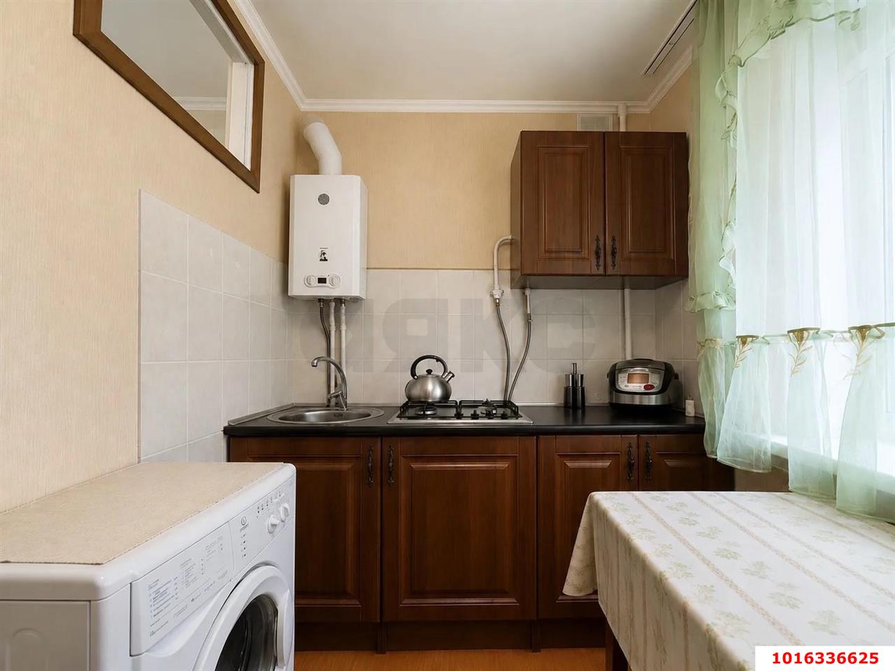Фото №7: 3-комнатная квартира <span class="whitespace-nowrap">58 м²</span>, <span class="whitespace-nowrap">2/5 эт.</span> - Краснодар, Прикубанский внутригородской округ, мкр. Славянский, ул. Крымская, 59