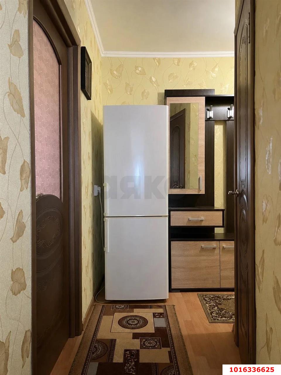 Фото №9: 3-комнатная квартира <span class="whitespace-nowrap">58 м²</span>, <span class="whitespace-nowrap">2/5 эт.</span> - Краснодар, Прикубанский внутригородской округ, мкр. Славянский, ул. Крымская, 59