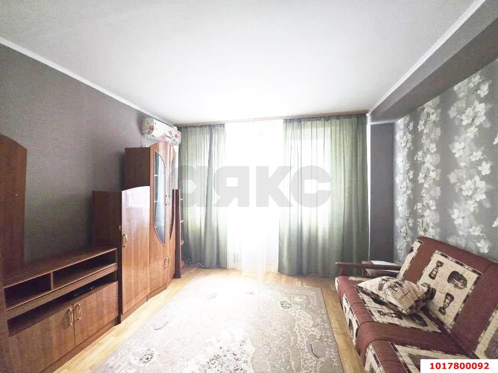Фото №8: 1-комнатная квартира <span class="whitespace-nowrap">50 м²</span>, <span class="whitespace-nowrap">5/16 эт.</span> - Краснодар, Западный внутригородской округ, мкр. Юбилейный, пр-кт Чекистов, 42