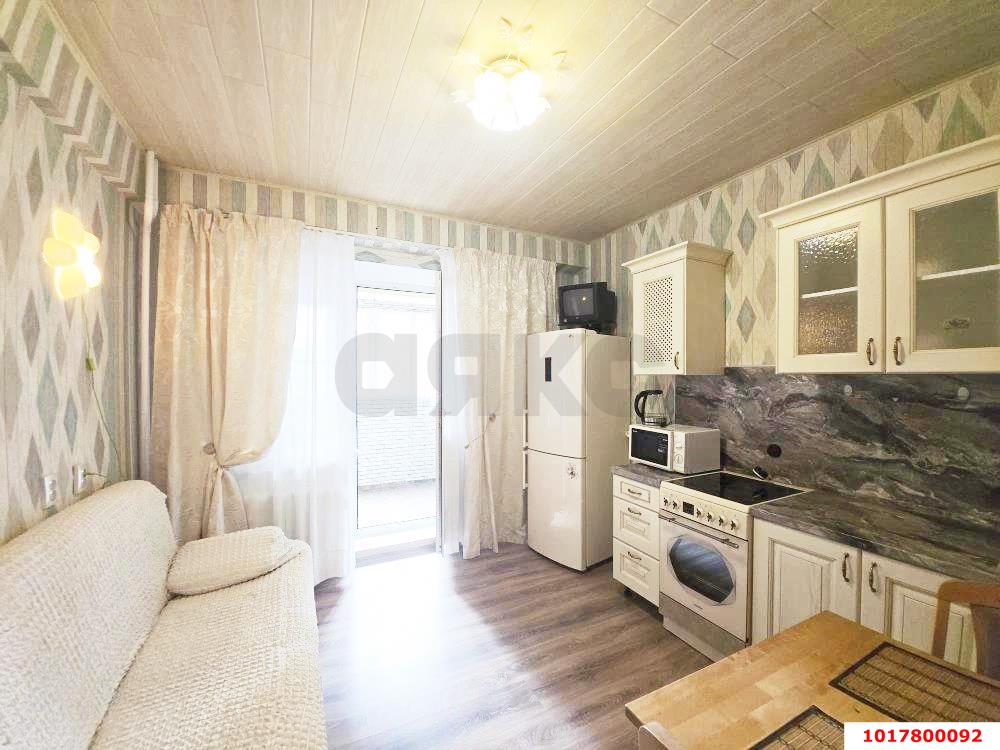 Фото №4: 1-комнатная квартира <span class="whitespace-nowrap">50 м²</span>, <span class="whitespace-nowrap">5/16 эт.</span> - Краснодар, Западный внутригородской округ, мкр. Юбилейный, пр-кт Чекистов, 42