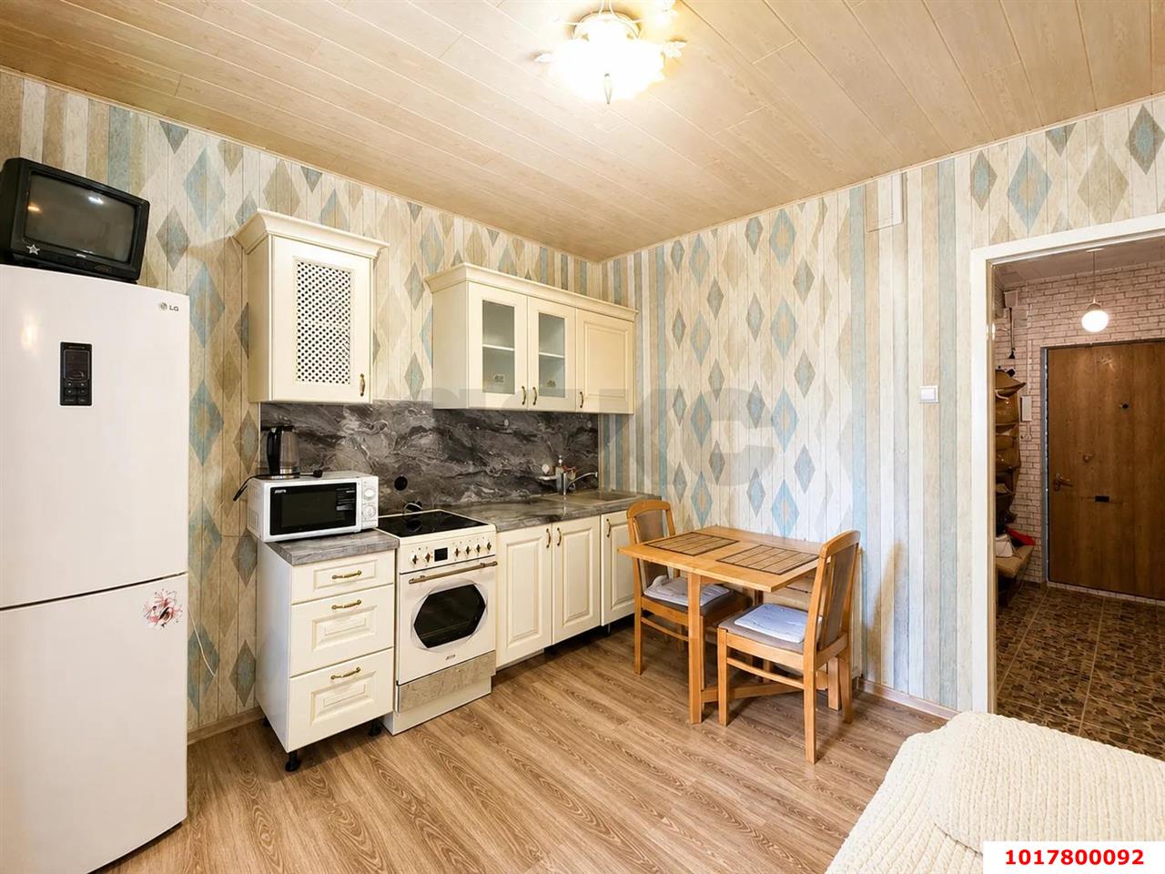 Фото №2: 1-комнатная квартира <span class="whitespace-nowrap">50 м²</span>, <span class="whitespace-nowrap">5/16 эт.</span> - Краснодар, Западный внутригородской округ, мкр. Юбилейный, пр-кт Чекистов, 42
