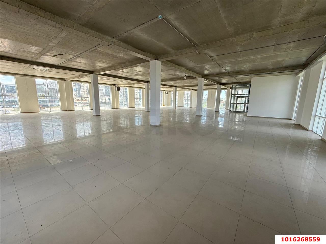Фото №6: Отдельное здание <span class="whitespace-nowrap">1800 м²</span>, <span class="whitespace-nowrap">1/3 эт.</span> - Краснодар, мкр. Прикубанский внутригородской округ, ул. Западный Обход, 55