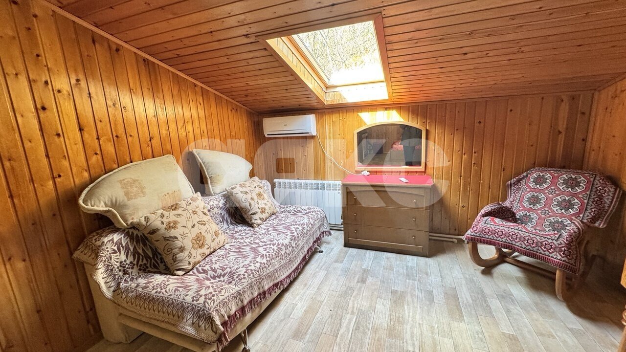 Фото №7: Таунхаус <span class="whitespace-nowrap">50 м²</span> <span class="whitespace-nowrap">+ 1 сот.</span>, <span class="whitespace-nowrap">2 эт.</span> - Туапсе, ул. Калараша, 48
