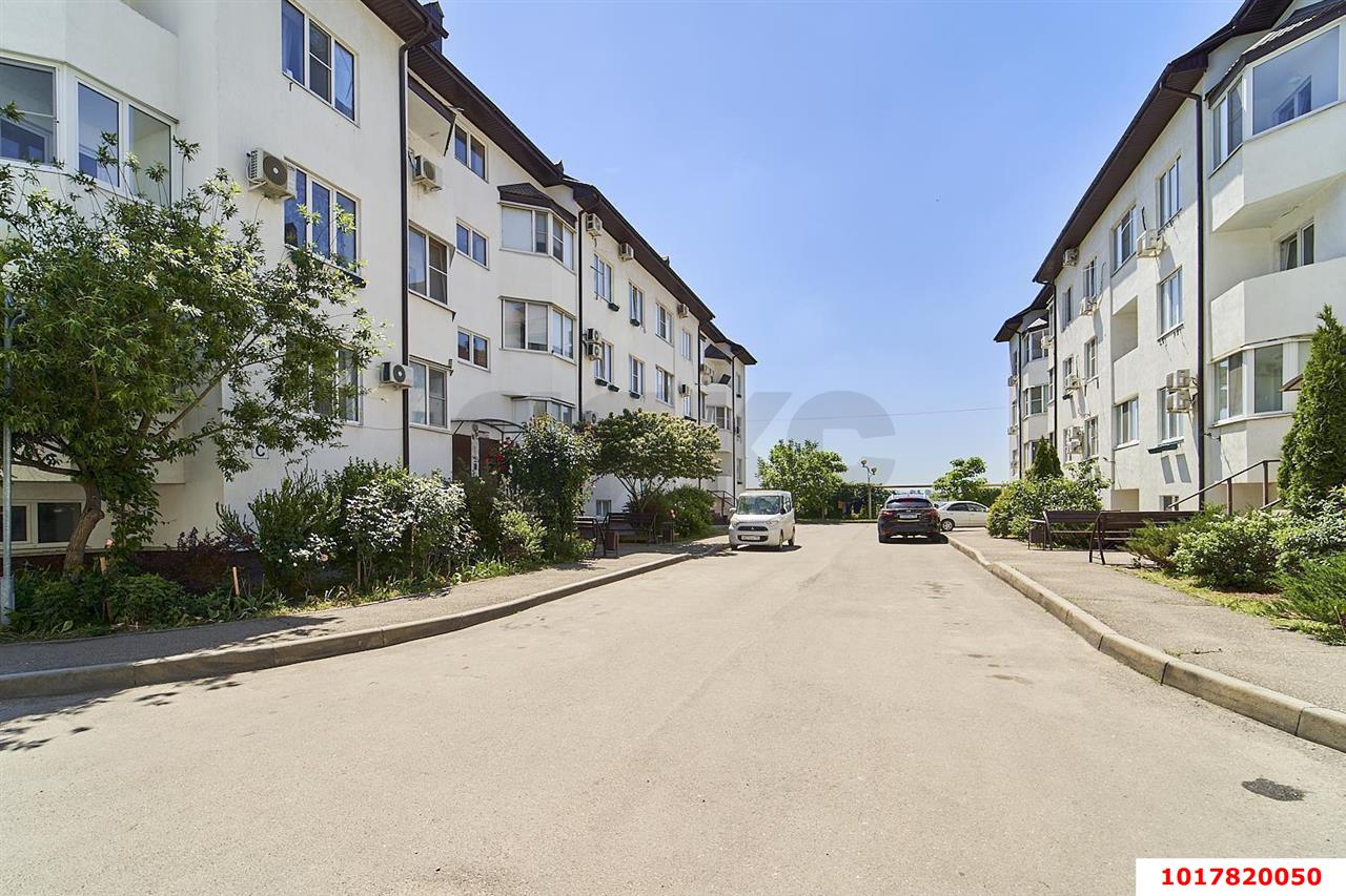 Фото №3: 2-комнатная квартира <span class="whitespace-nowrap">53 м²</span>, <span class="whitespace-nowrap">1/3 эт.</span> - Краснодар, Прикубанский внутригородской округ, мкр. ЖК Прованс, ул. Генерала Петрова, 33