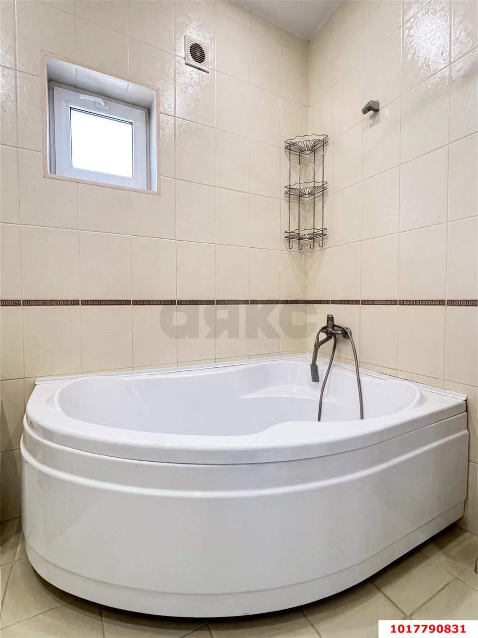 Фото №10: Дом <span class="whitespace-nowrap">136 м²</span> <span class="whitespace-nowrap">+ 2 сот.</span>, <span class="whitespace-nowrap">2 эт.</span> - Краснодар, Прикубанский внутригородской округ, мкр. КП Золотой город, пр-д 2-й Звенигородский, 49