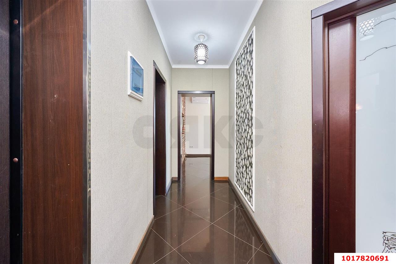 Фото №8: 4-комнатная квартира <span class="whitespace-nowrap">102 м²</span>, <span class="whitespace-nowrap">4/4 эт.</span> - Знаменский, Карасунский внутригородской округ, мкр. жилой комплекс Первомайский, ул. Первомайская, 36/4