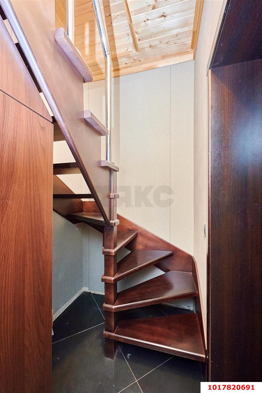 Фото №15: 4-комнатная квартира <span class="whitespace-nowrap">102 м²</span>, <span class="whitespace-nowrap">4/4 эт.</span> - Знаменский, Карасунский внутригородской округ, мкр. жилой комплекс Первомайский, ул. Первомайская, 36/4