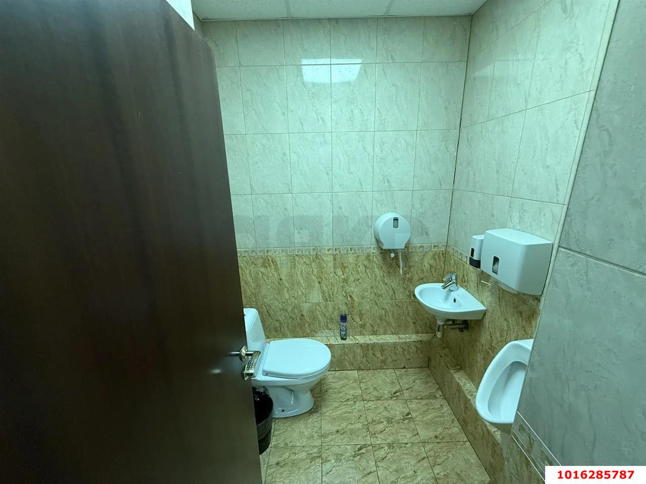 Фото №5: Офисное помещение <span class="whitespace-nowrap">80 м²</span>, <span class="whitespace-nowrap">4/9 эт.</span> - Краснодар, Западный внутригородской округ, мкр. Центральный, ул. Карасунская, 60