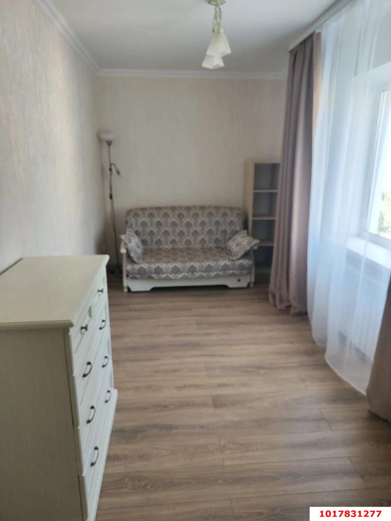 Фото №2: 2-комнатная квартира <span class="whitespace-nowrap">43 м²</span>, <span class="whitespace-nowrap">2/5 эт.</span> - Краснодар, Западный внутригородской округ, Горгаз, мкр. Центральный, ул. Речная, 4