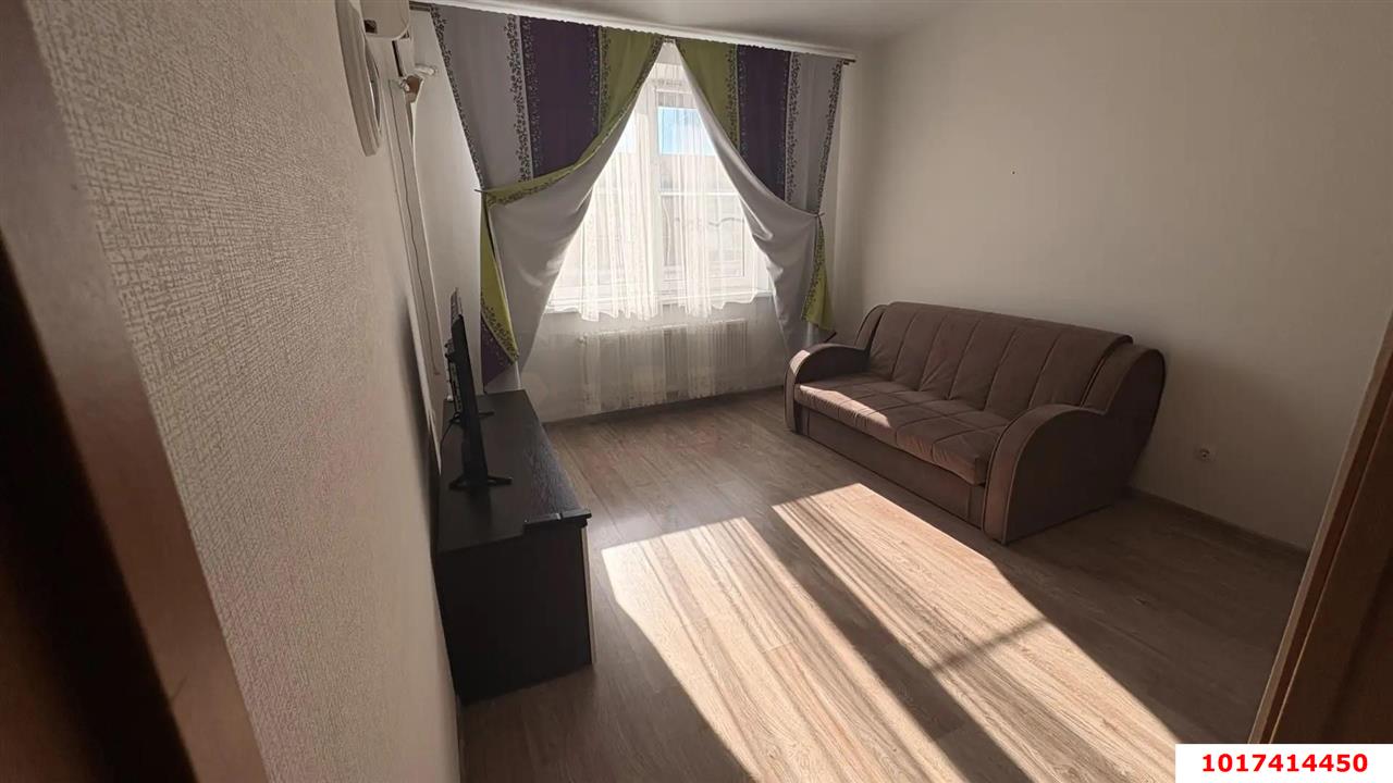 Фото №3: 1-комнатная квартира <span class="whitespace-nowrap">38 м²</span>, <span class="whitespace-nowrap">5/5 эт.</span> - Краснодар, Прикубанский внутригородской округ, мкр. ЖК Подсолнухи, ул. Сахалинская, 15к2