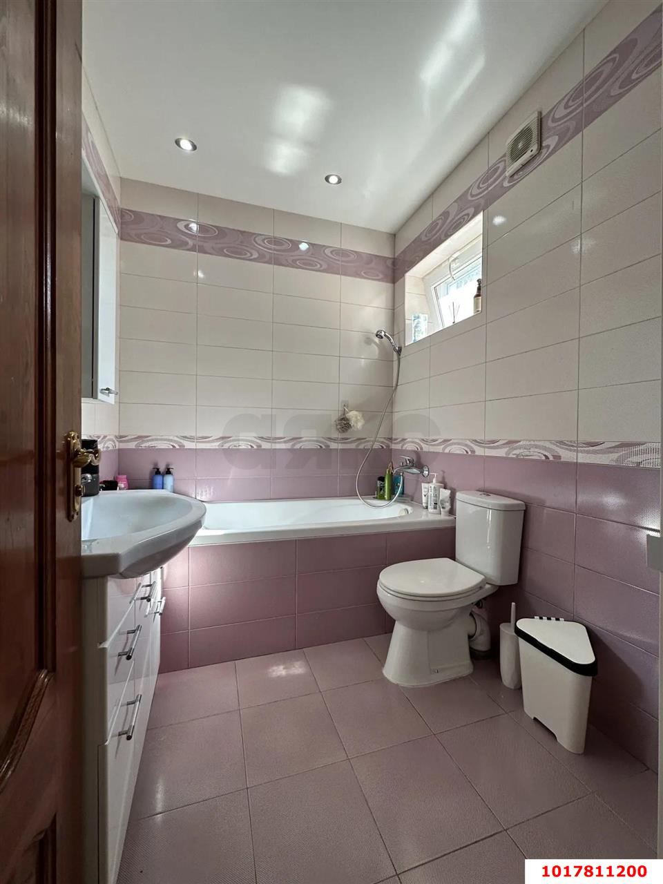 Фото №10: Дом <span class="whitespace-nowrap">259 м²</span> <span class="whitespace-nowrap">+ 4.42 сот.</span>, <span class="whitespace-nowrap">2 эт.</span> - Краснодар, Прикубанский внутригородской округ, Калинино, мкр. Завод Радиоизмерительных Приборов, б-р Строителей, 31