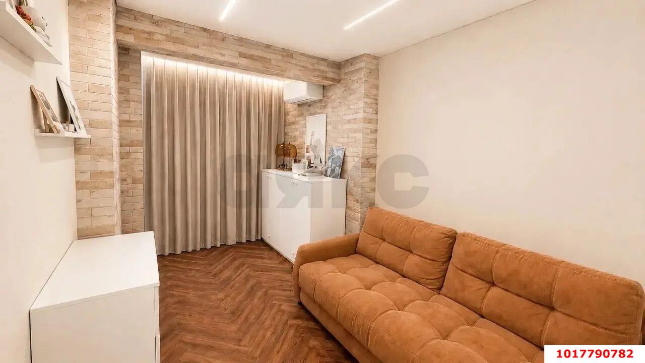 Фото №6: 2-комнатная квартира <span class="whitespace-nowrap">70 м²</span>, <span class="whitespace-nowrap">22/24 эт.</span> - Краснодар, Карасунский внутригородской округ, Хлопчато-бумажный Комбинат, мкр. жилой комплекс Фамилия, ул. Старокубанская, 124
