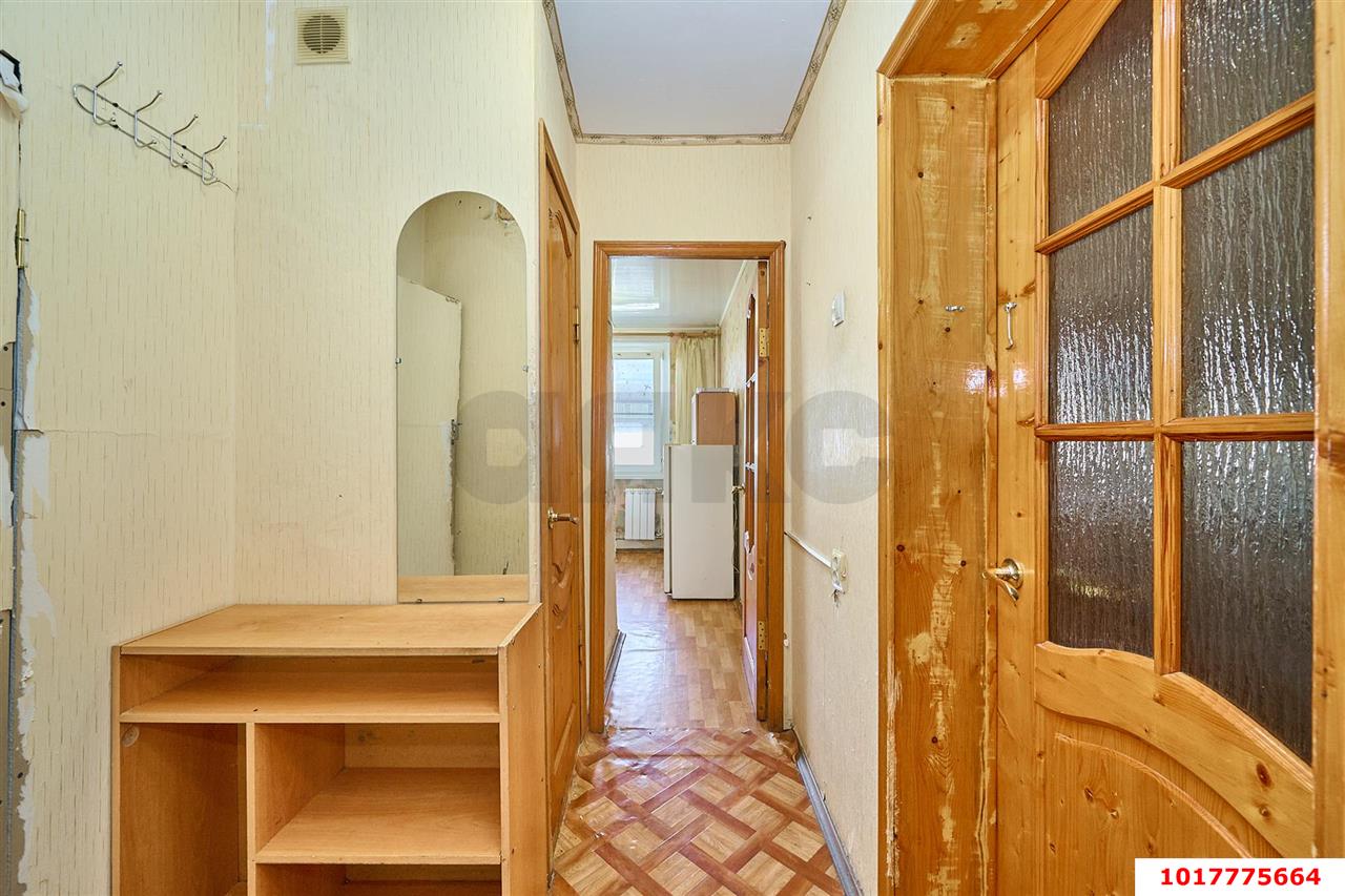 Фото №10: 1-комнатная квартира <span class="whitespace-nowrap">32 м²</span>, <span class="whitespace-nowrap">8/9 эт.</span> - Краснодар, Прикубанский внутригородской округ, мкр. 40 лет Победы, ул. имени 40-летия Победы, 146/7